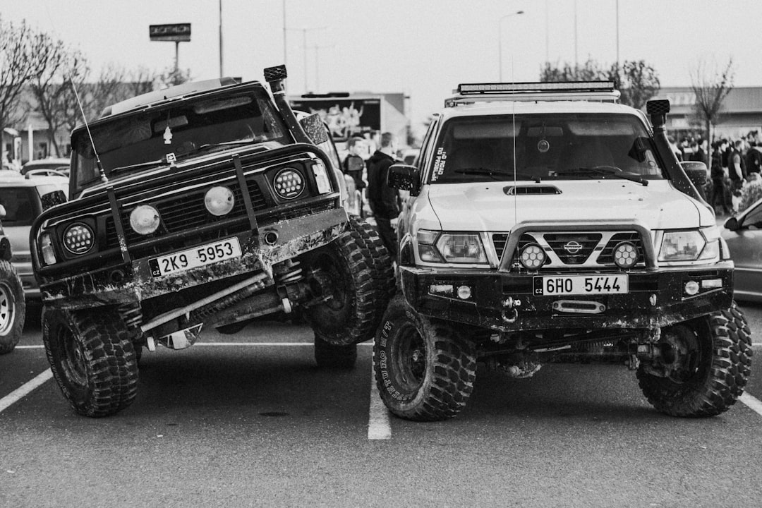 Testy zderzeniowe samochodów: kluczowe badania bezpieczeństwa drogowego